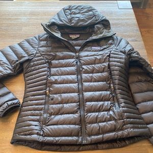 Black womens Patagonia jacket